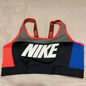 Nike - size M